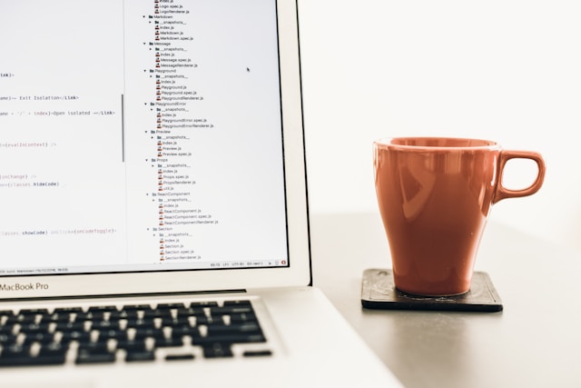 PCとコーヒーイメージ